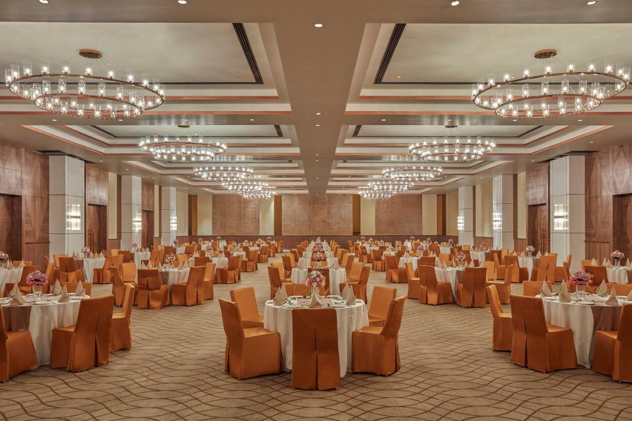 Doubletree By Hilton Βαρανάσι Εξωτερικό φωτογραφία