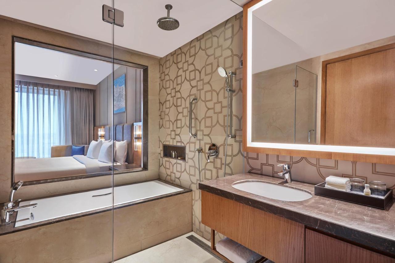 Doubletree By Hilton Βαρανάσι Εξωτερικό φωτογραφία
