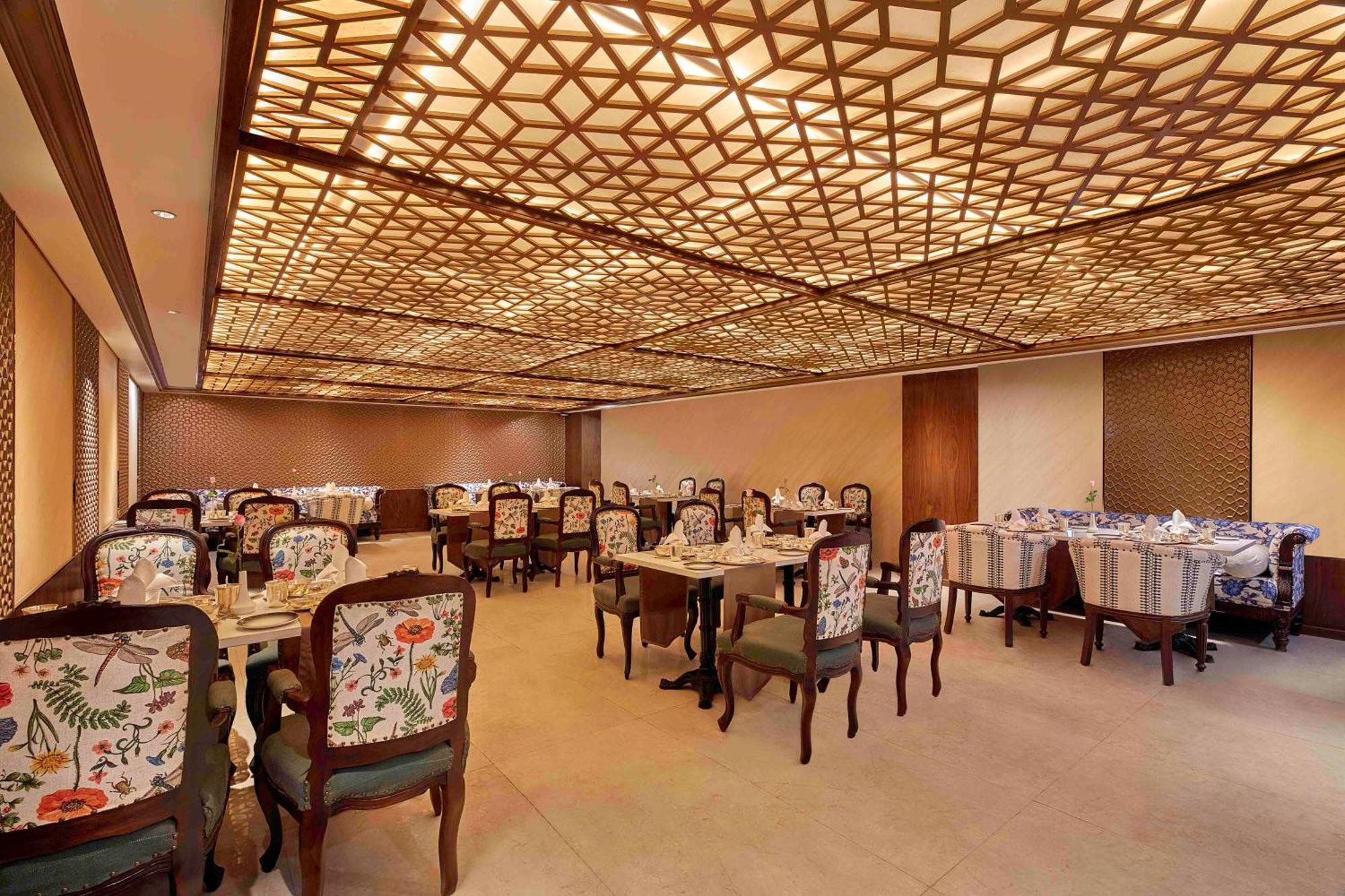 Doubletree By Hilton Βαρανάσι Εξωτερικό φωτογραφία