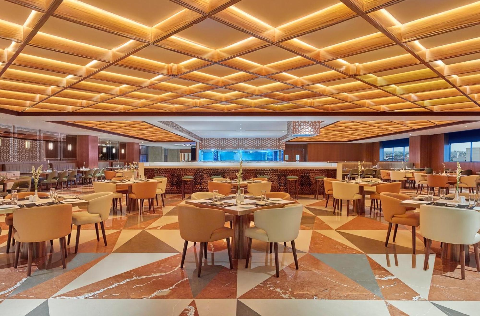 Doubletree By Hilton Βαρανάσι Εξωτερικό φωτογραφία